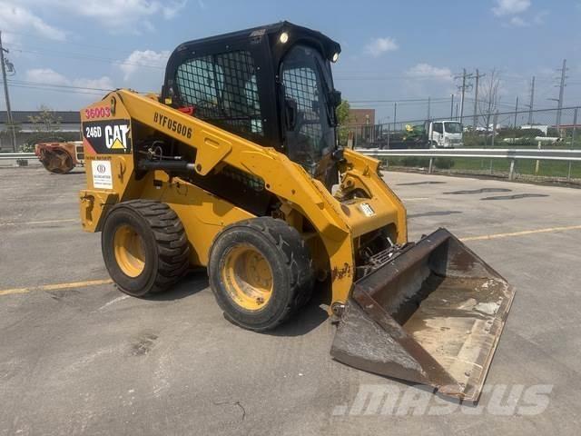 CAT 246D Kompaktrakodók