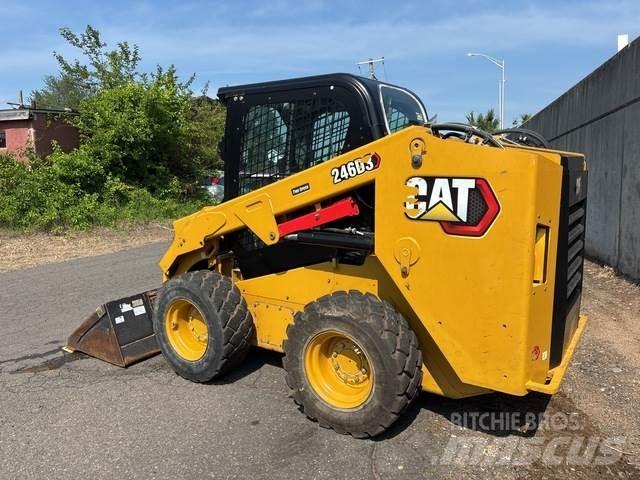 CAT 246D3 Kompaktrakodók