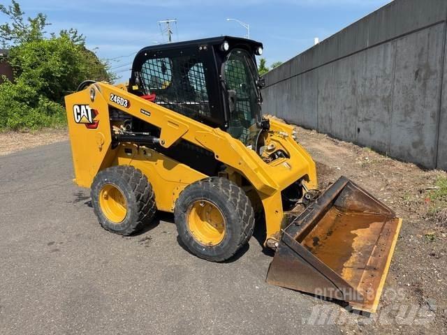 CAT 246D3 Kompaktrakodók