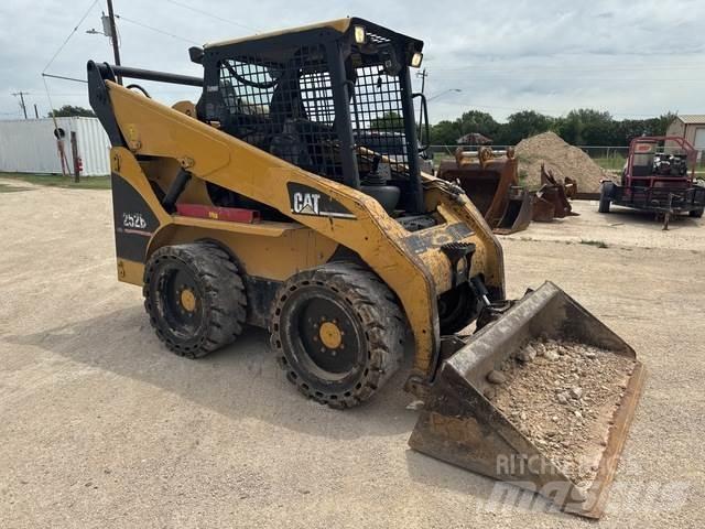 CAT 252B Kompaktrakodók