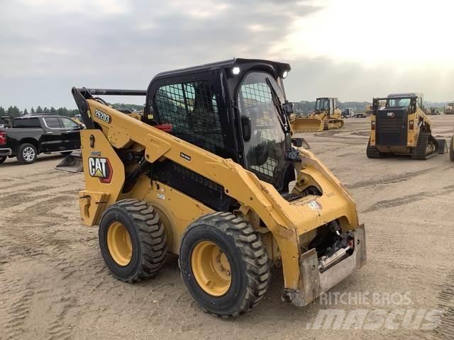 CAT 262D3 Kompaktrakodók