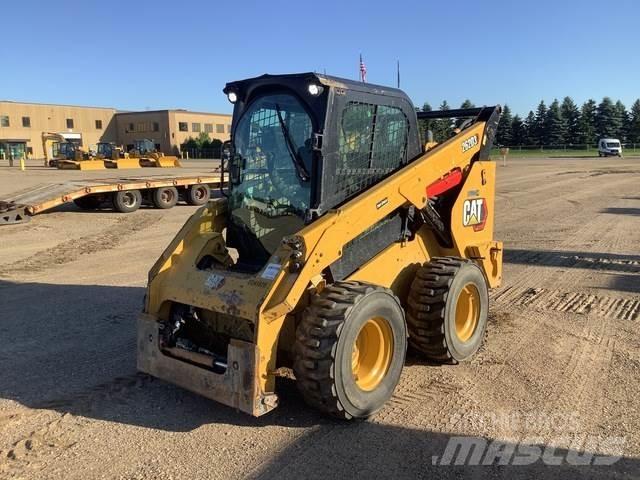 CAT 262D3 Kompaktrakodók