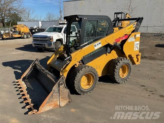 CAT 272D2 Kompaktrakodók