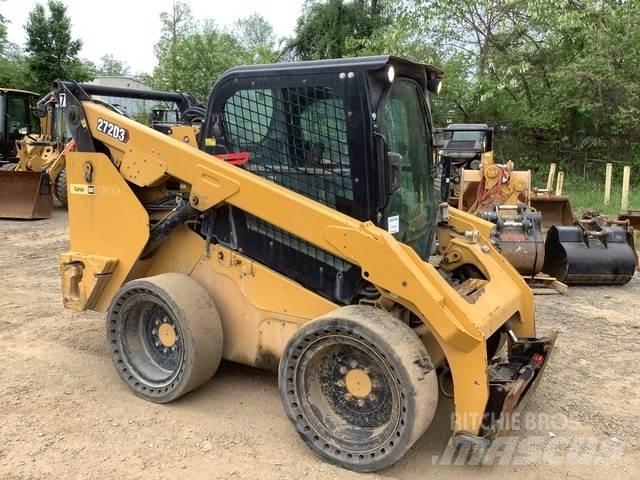 CAT 272D3 Kompaktrakodók