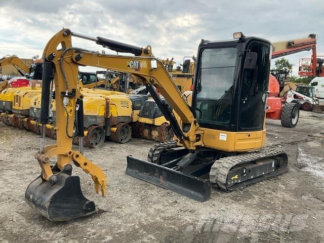 CAT 303.5E2 CR Lánctalpas kotrók