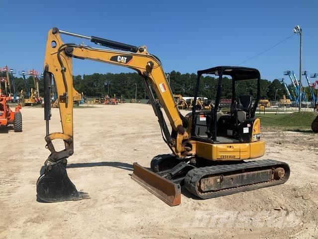CAT 305.5E 2 Lánctalpas kotrók