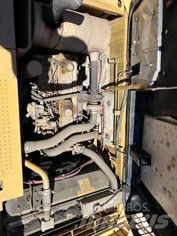 CAT 320D Lánctalpas kotrók