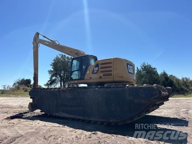 CAT 320E Lánctalpas kotrók