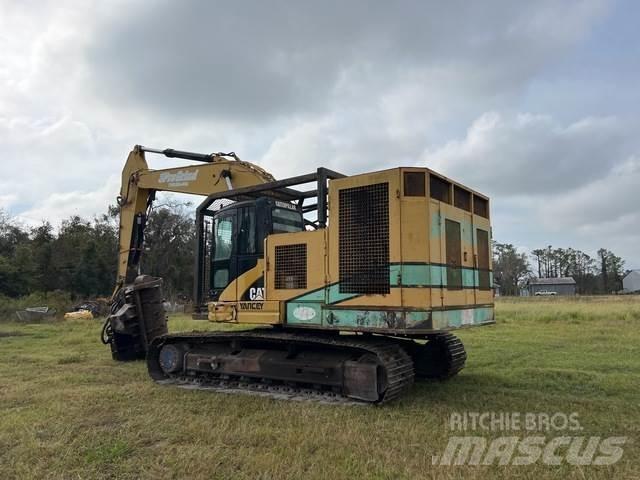 CAT 321D Lánctalpas kotrók