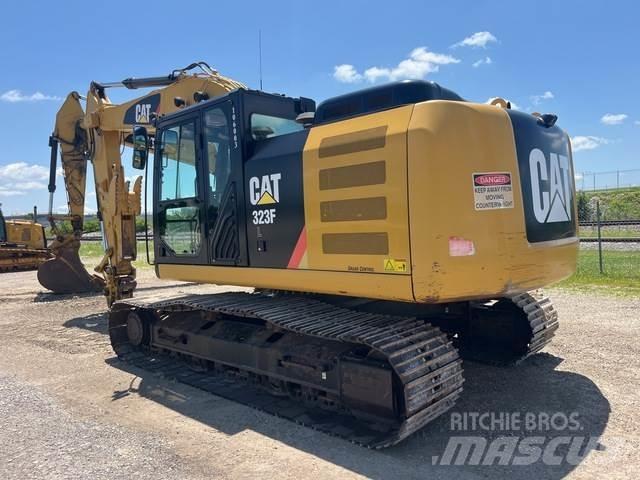 CAT 323F L Lánctalpas kotrók