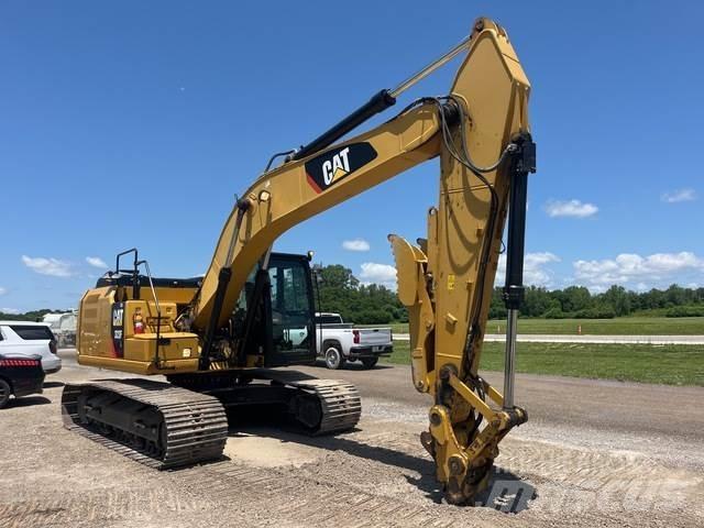 CAT 323F L Lánctalpas kotrók