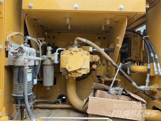 CAT 323GX Lánctalpas kotrók