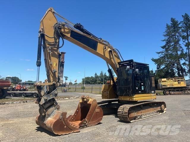 CAT 325FL CR Lánctalpas kotrók