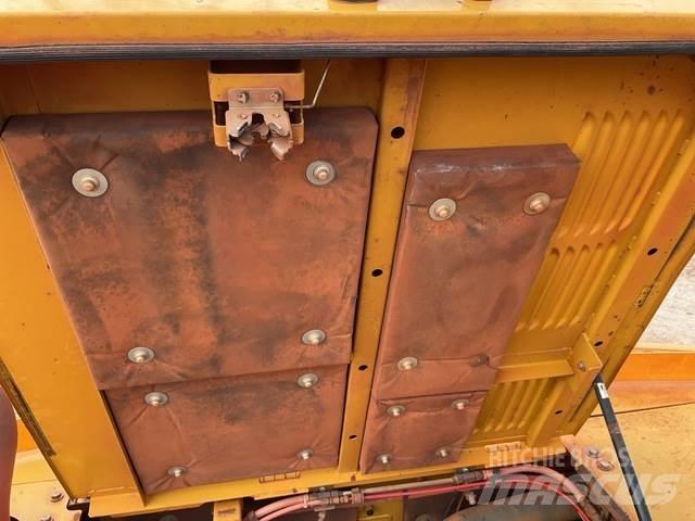 CAT 336 Lánctalpas kotrók