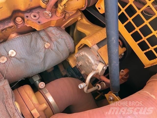 CAT 336 Lánctalpas kotrók