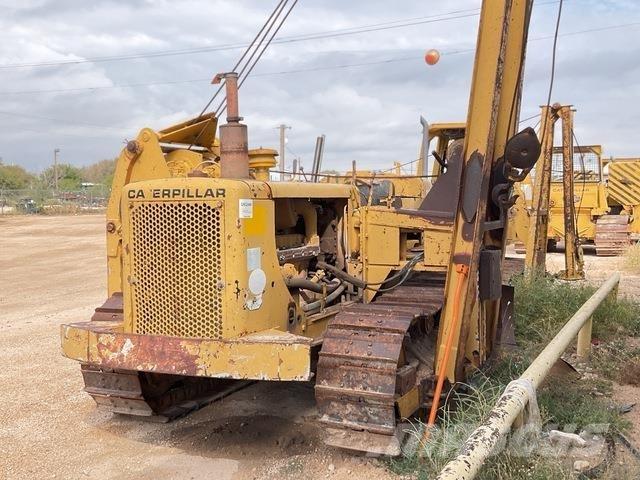 CAT 561C Csőfektető dózerek