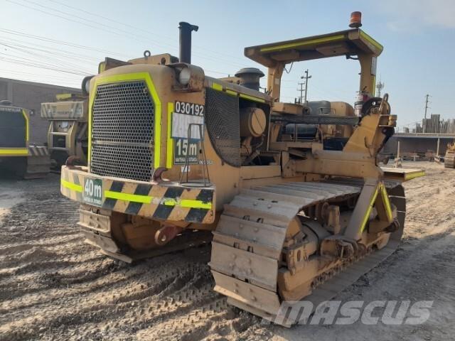 CAT 572F Csőfektető dózerek