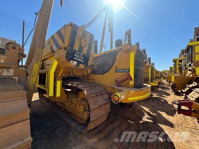 CAT 583K Csőfektető dózerek