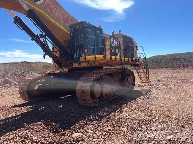 CAT 6015B Lánctalpas kotrók