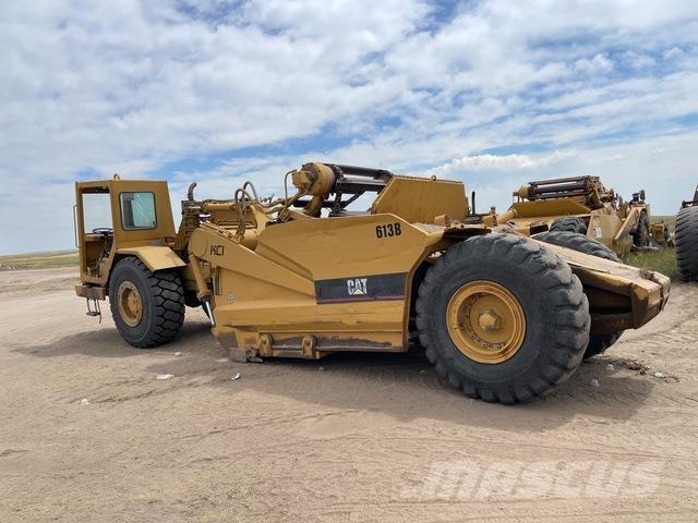 CAT 613B Földnyesők (szkréperek)