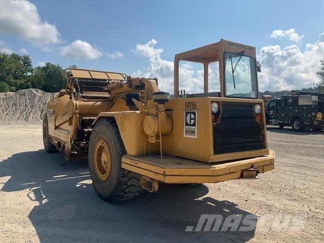 CAT 613B Földnyesők (szkréperek)