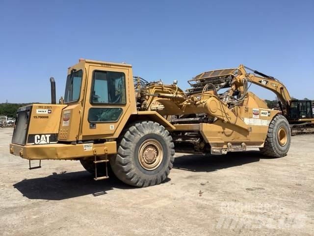 CAT 615C Földnyesők (szkréperek)