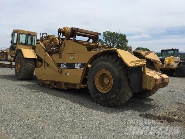 CAT 615C Földnyesők (szkréperek)