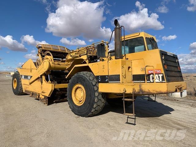 CAT 615C Földnyesők (szkréperek)