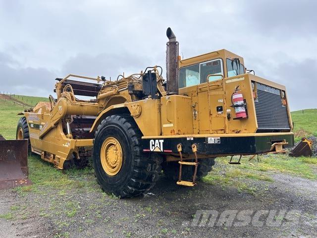 CAT 615C Földnyesők (szkréperek)