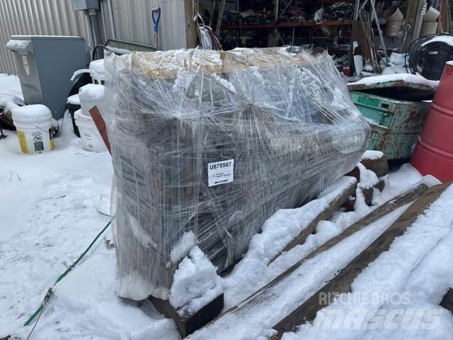 CAT 621 Motorok