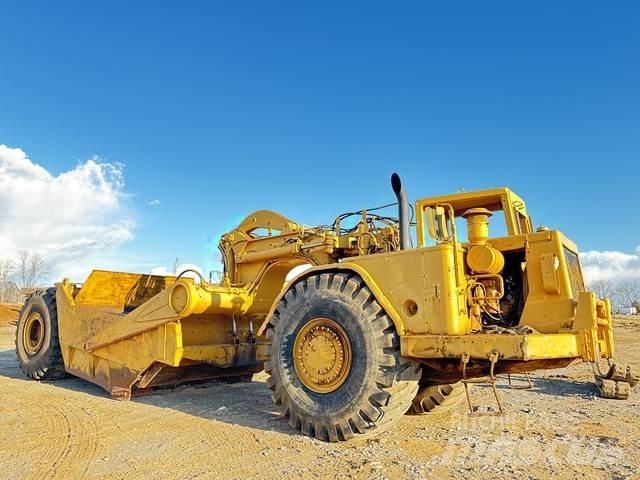 CAT 621B Földnyesők (szkréperek)