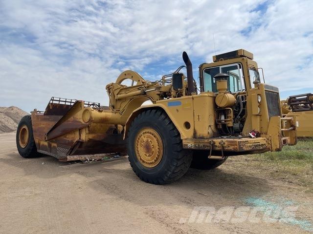 CAT 621B Földnyesők (szkréperek)
