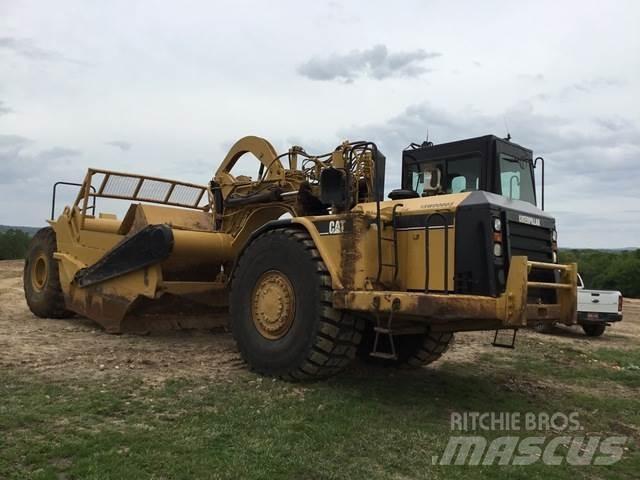 CAT 621G Földnyesők (szkréperek)