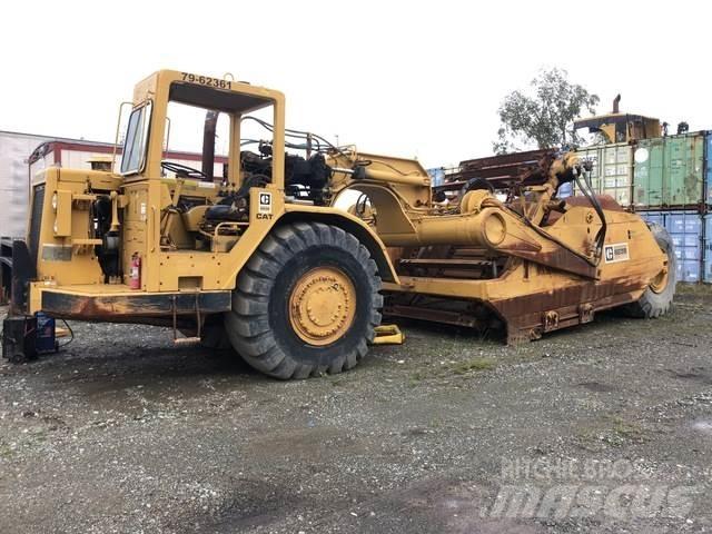 CAT 623B Földnyesők (szkréperek)