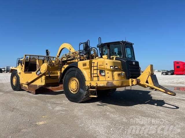 CAT 627K Földnyesők (szkréperek)