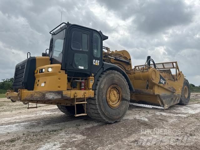 CAT 631K Földnyesők (szkréperek)