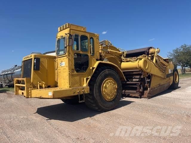 CAT 633D Földnyesők (szkréperek)