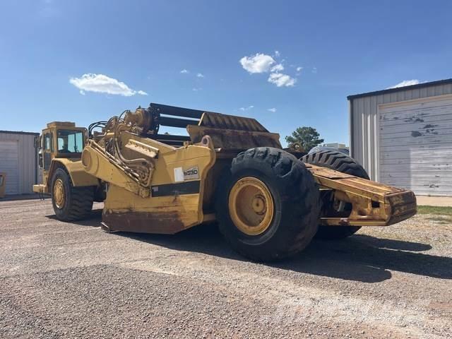 CAT 633D Földnyesők (szkréperek)