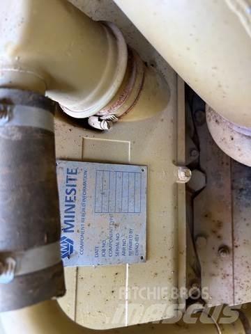 CAT 633E Földnyesők (szkréperek)