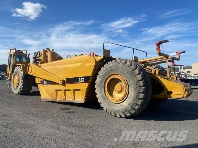 CAT 651 Vízszállító teherautók