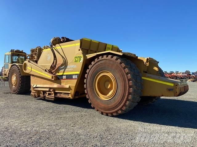 CAT 651E Földnyesők (szkréperek)