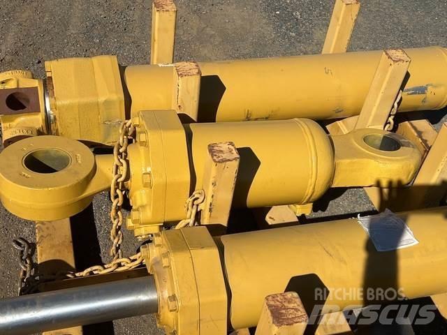 CAT 657E Haszonjárművek - Egyéb