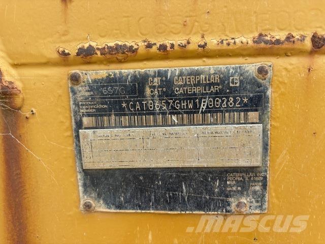 CAT 657G Földnyesők (szkréperek)