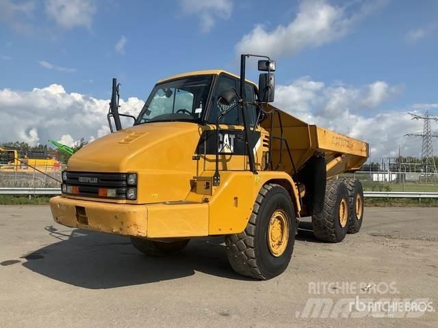 CAT 725 Csuklósdömperek