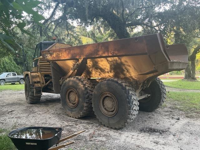CAT 725 Csuklósdömperek