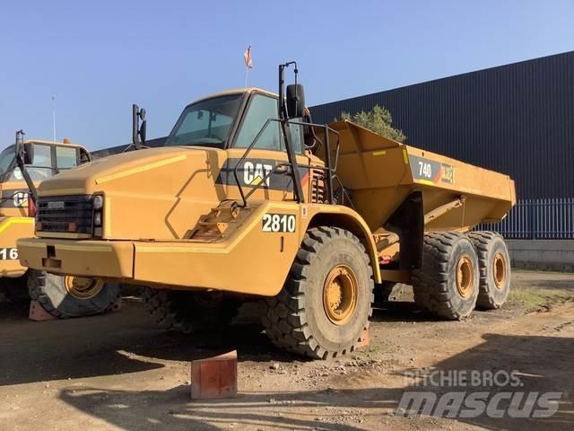 CAT 740 Csuklósdömperek