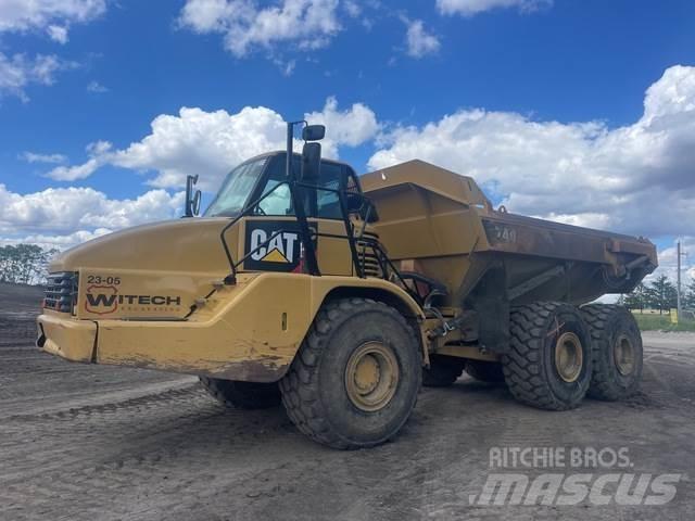 CAT 740 Csuklósdömperek