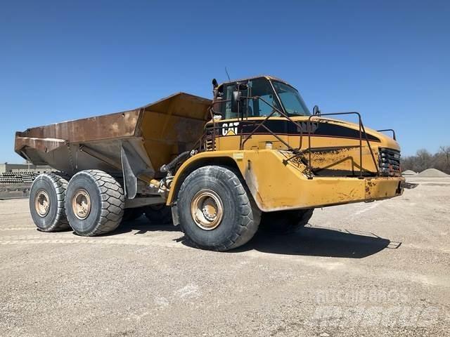 CAT 740 Csuklósdömperek