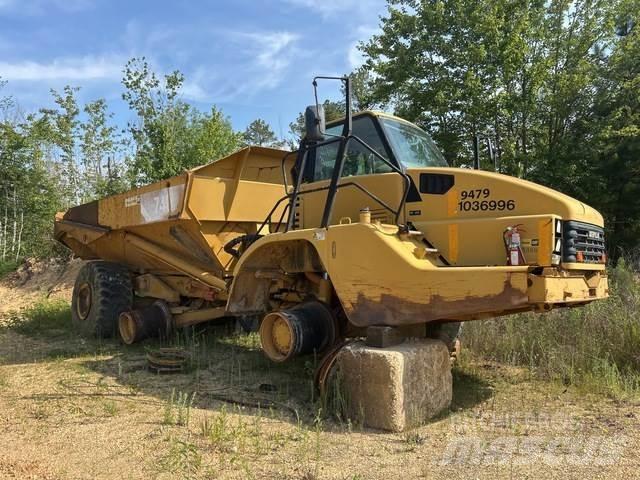 CAT 740 Csuklósdömperek