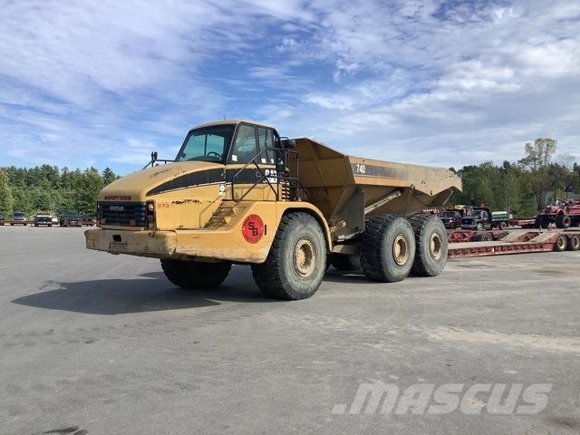 CAT 740 Csuklósdömperek